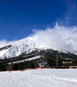 【スノーボード】頂上は標高2240m パウダースノーで穴場な御嶽スキー場