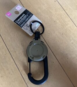 【ダイソーギア】カラビナ付リールホルダー これが税込220円とは！！